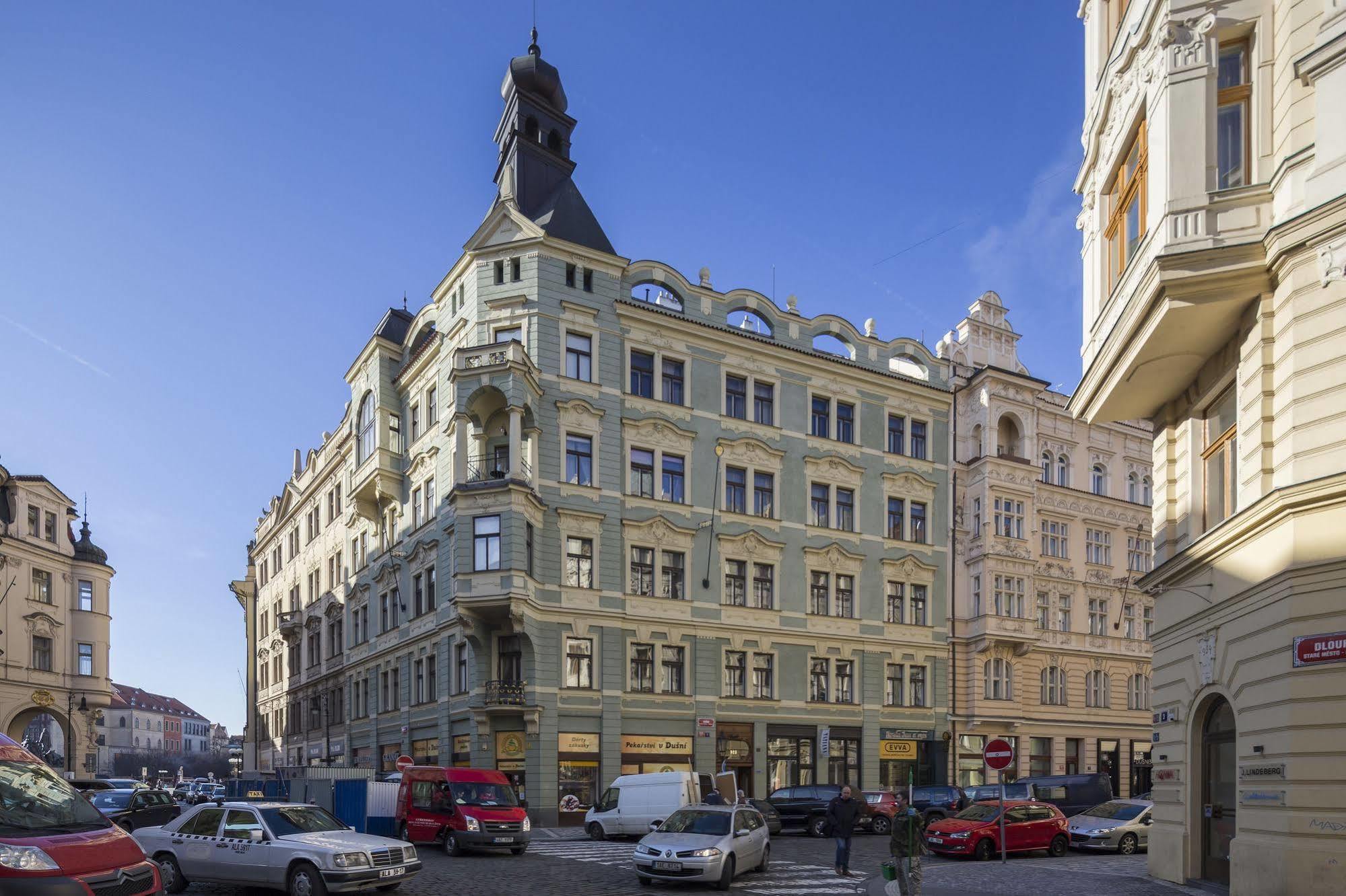 Old Town - Dusni Apartments Praag Buitenkant foto